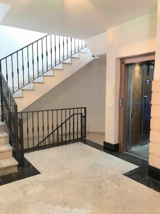 Homely Malaga Don Cristian Con Parking Privado Экстерьер фото